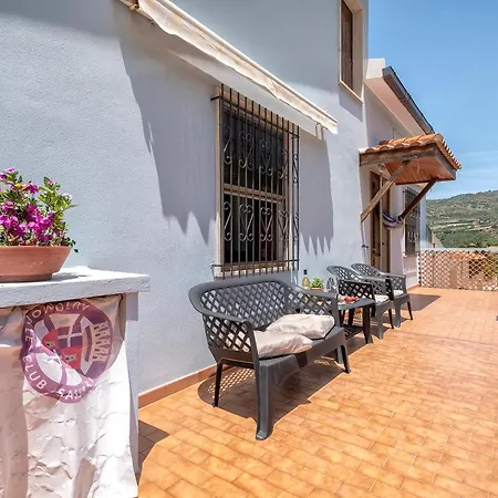 La Casa Nella Valle Semesterbostad